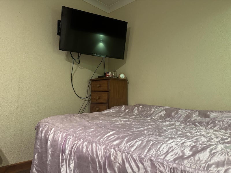 Room De Mandeville Road in Uttlesford