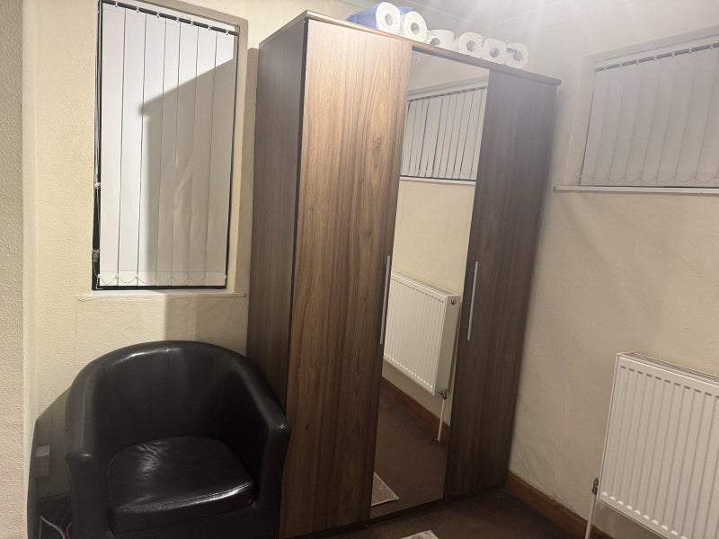 Room De Mandeville Road in Uttlesford