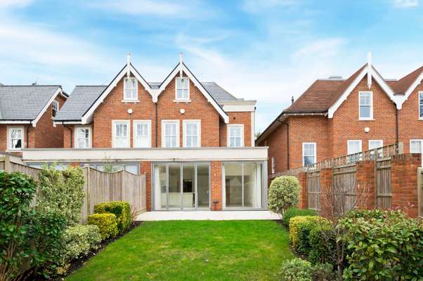 House Sycamore Court in Elmbridge