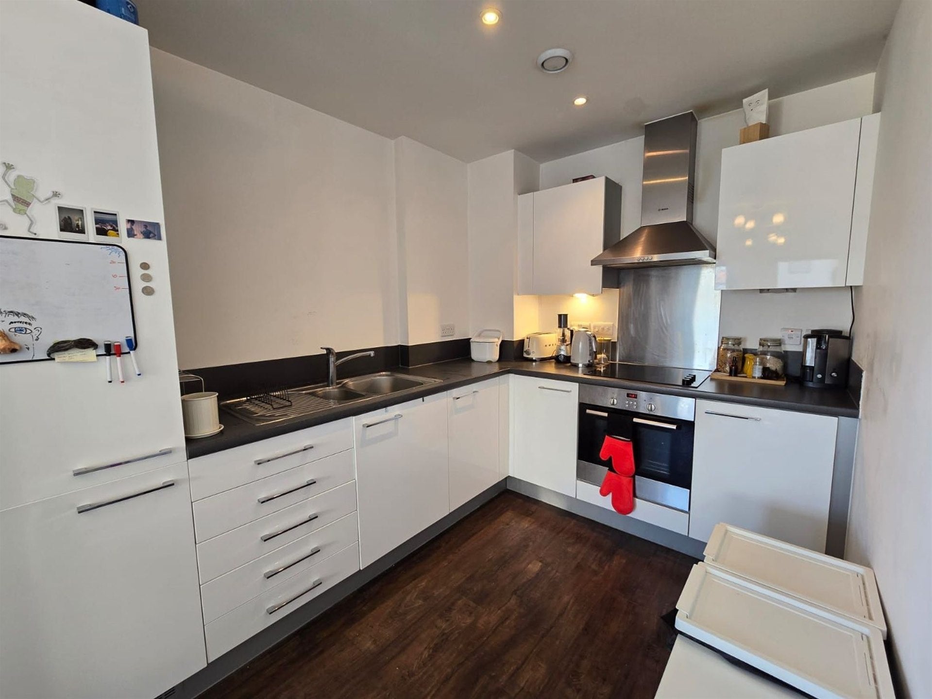 Flat Clovelly Place in Dartford