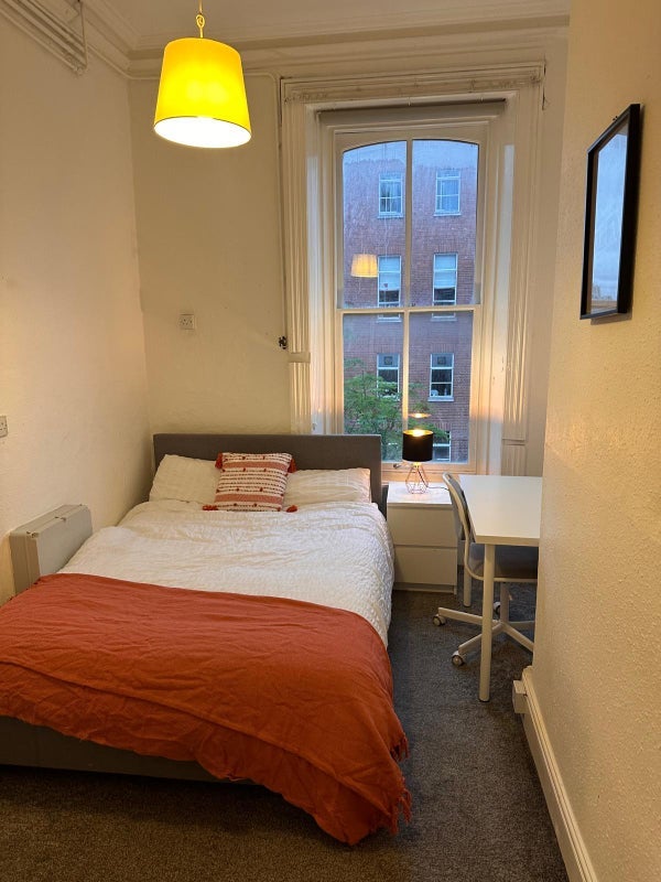 Room University Square in Leeds