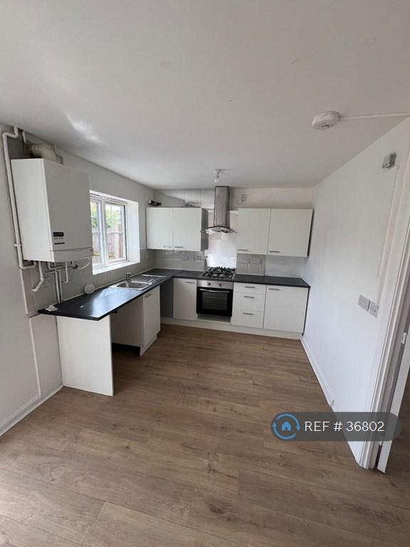 House Beechfield Close in Halewood