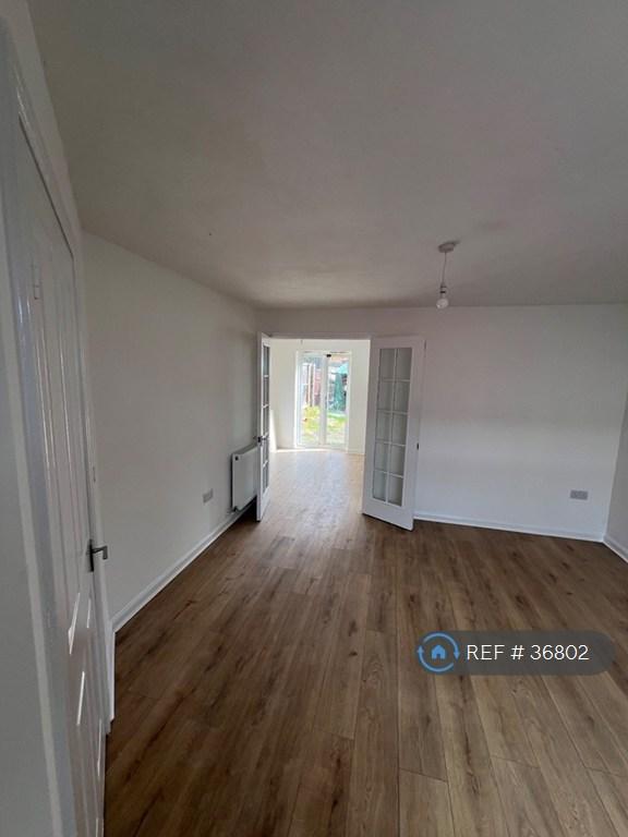House Beechfield Close in Halewood