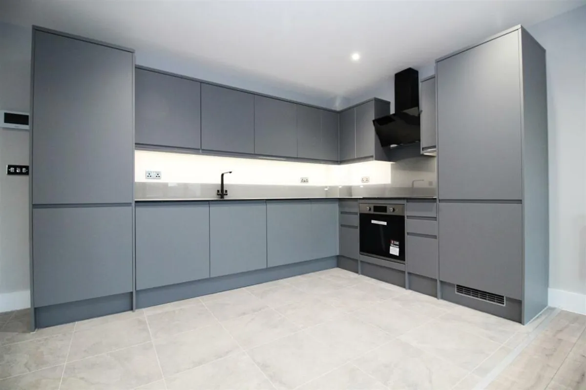 Flat Bowmars Lane in Leicester