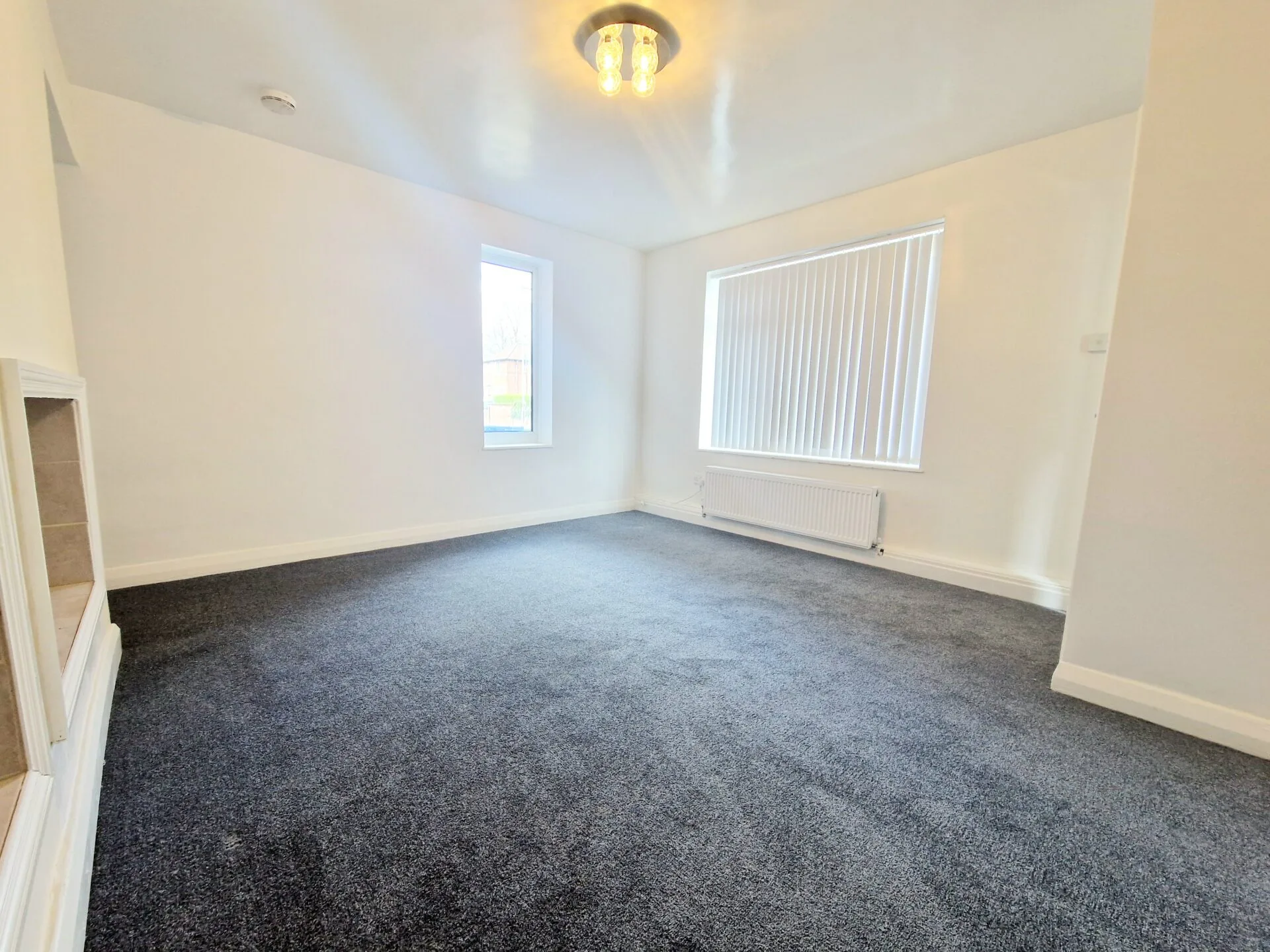 Flat Halliday Road in Manchester