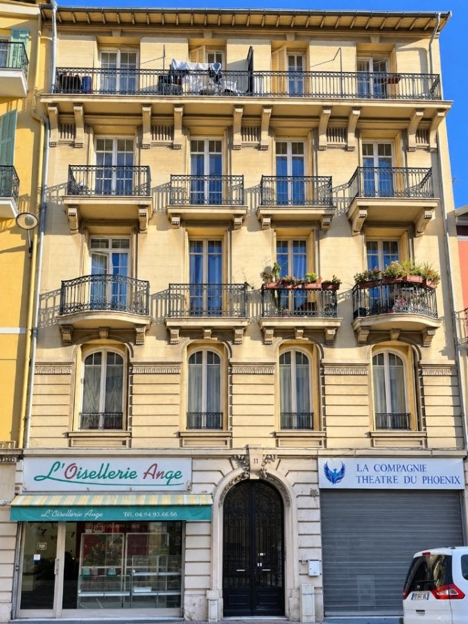 Flat Rue Léotardi in Nice