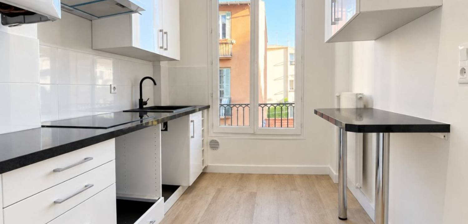 Flat Rue Léotardi in Nice