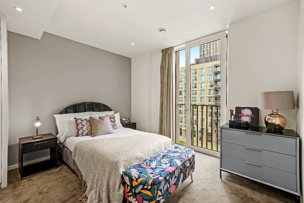 Flat Celebration Avenue in Greater London