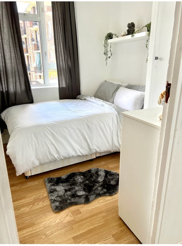 Room Patmore Street in Greater London