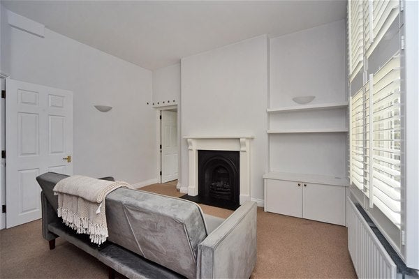 Flat Church Road in Greater London