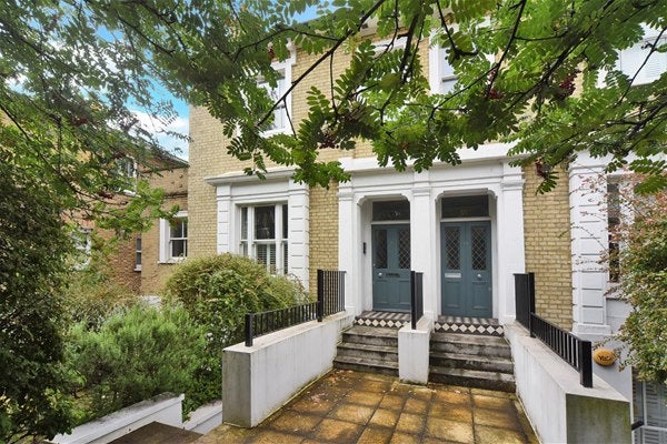 Flat Church Road in Greater London