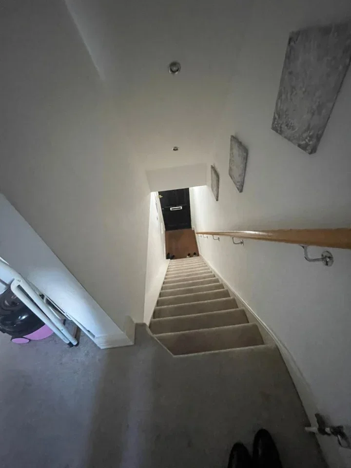 House Lower Addiscombe Road in Greater London