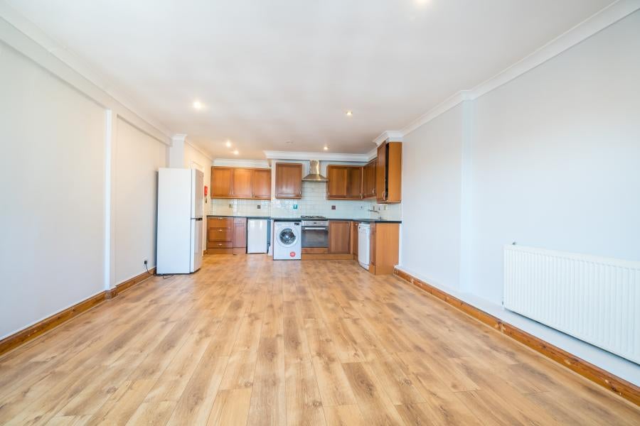 Flat Rye Lane in Greater London