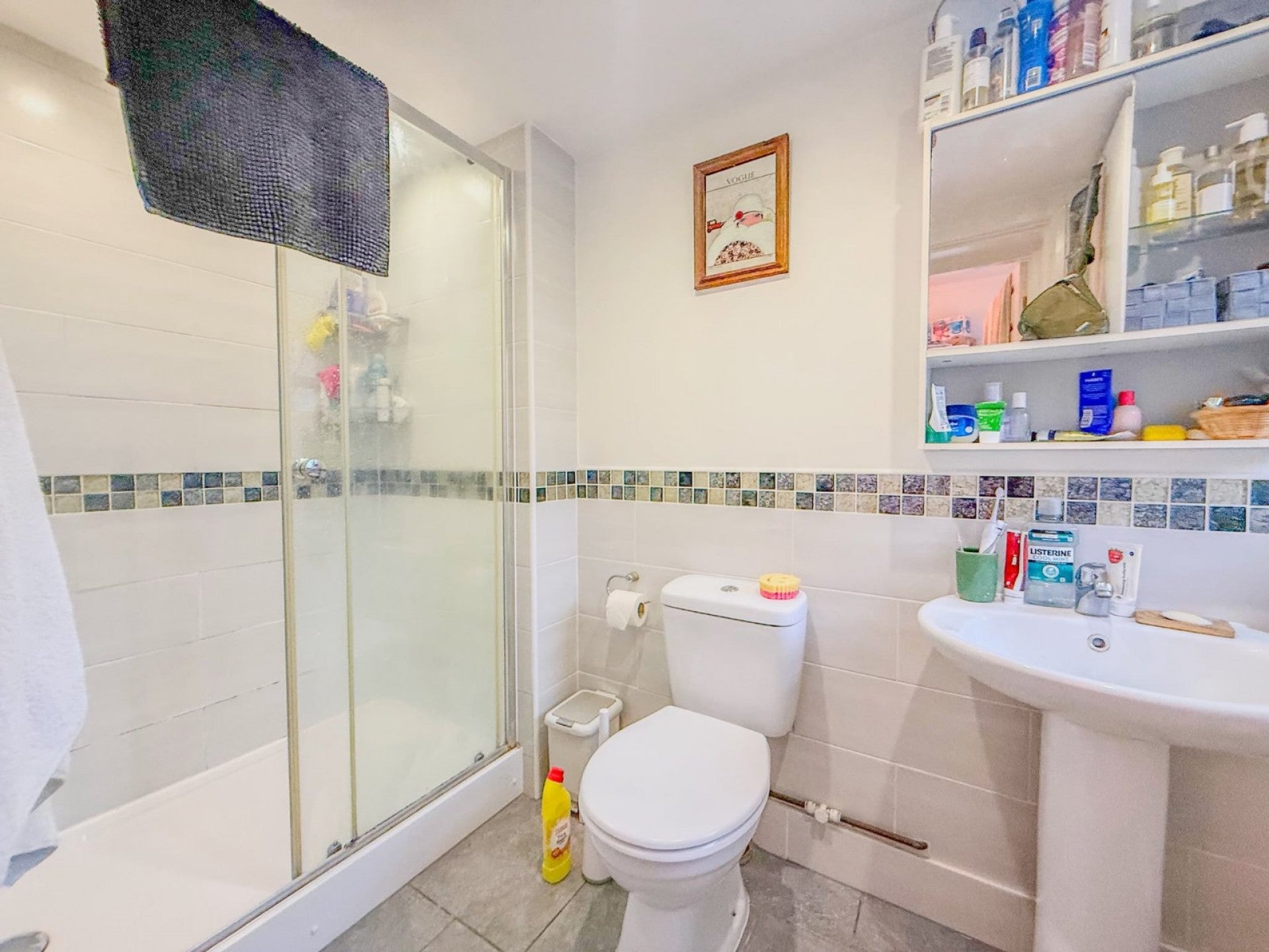 Flat Coldharbour Road in Bristol