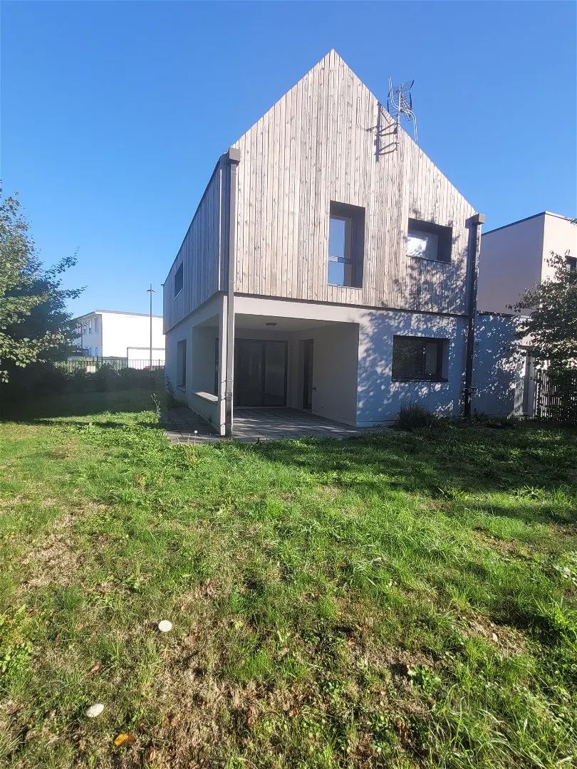 House Rue du Bois-du-Quesnoy in Hautmont