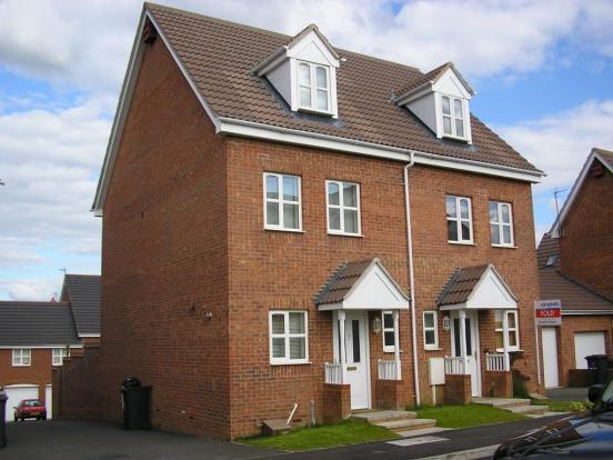 House Hanbury Close in Daventry