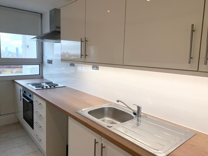 Flat Glamis Road in London