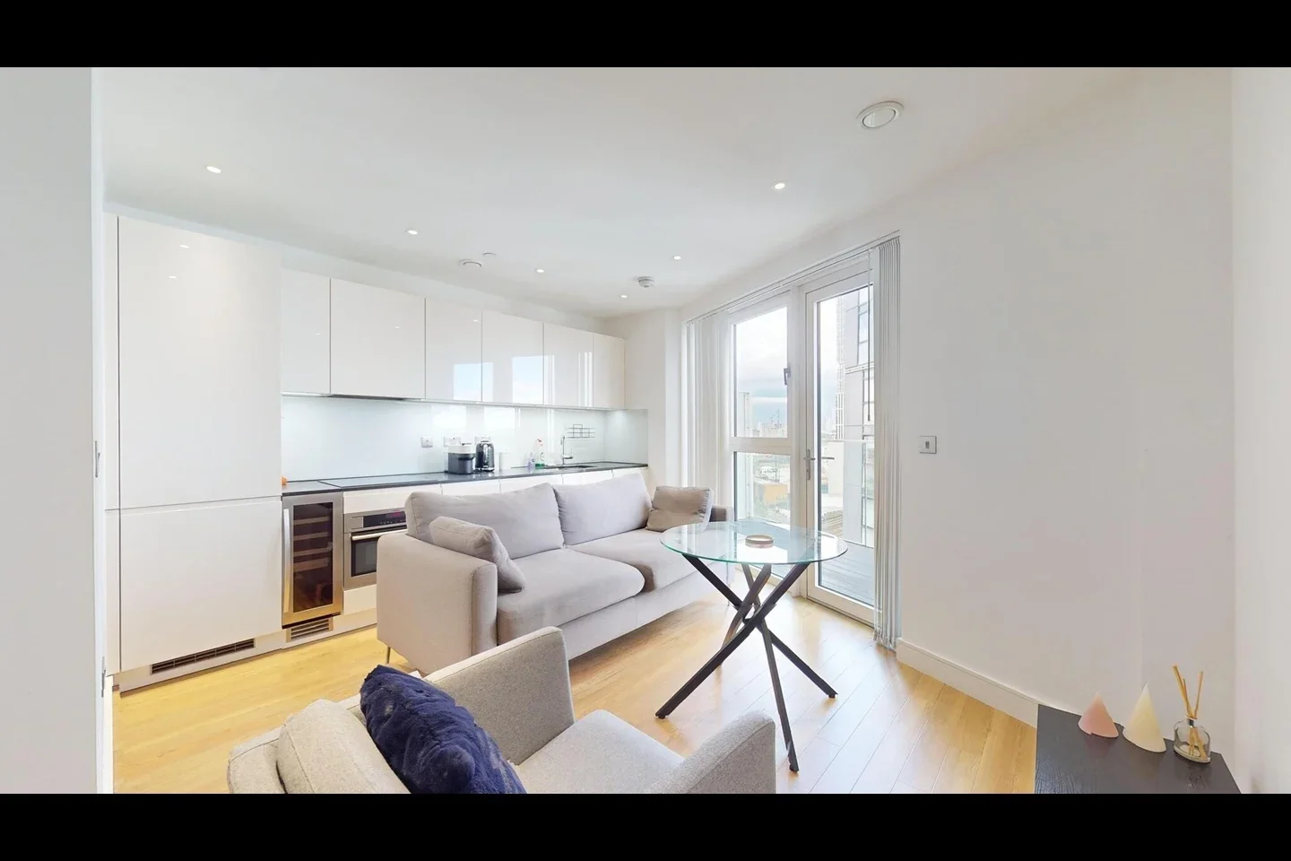 Flat Wandsworth Road in Greater London