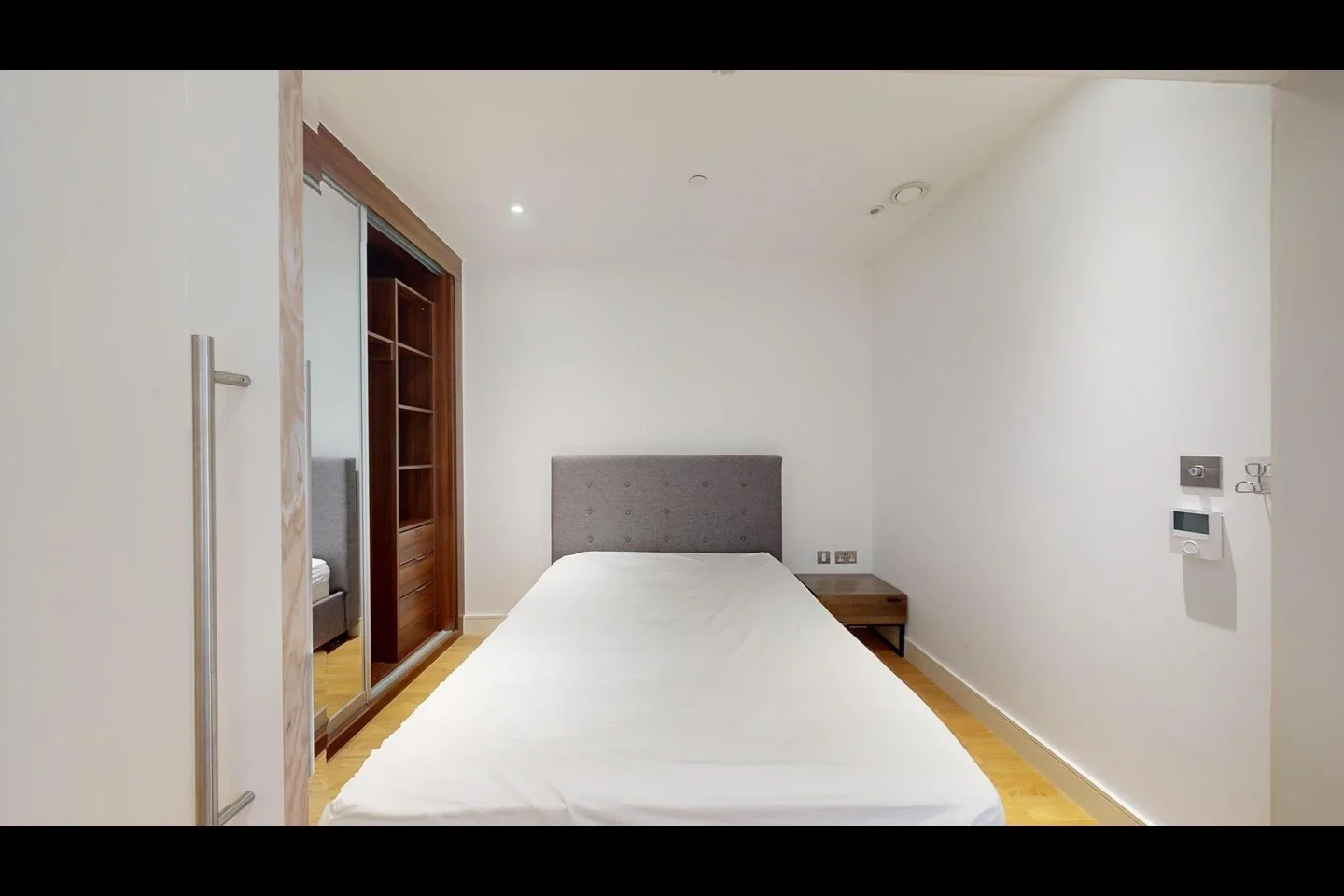 Flat Wandsworth Road in Greater London