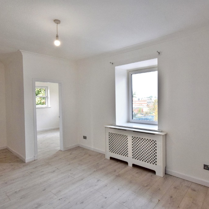 Flat Braeside Street in Kilmarnock