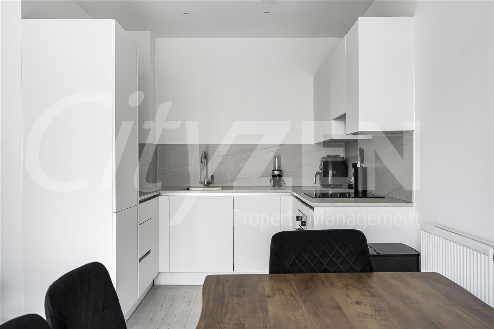 Flat Tyrrel Way in Greater London