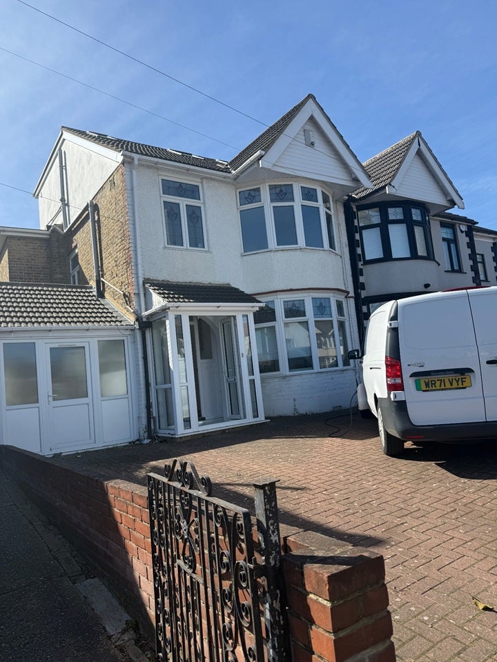 House Upney Lane in Greater London