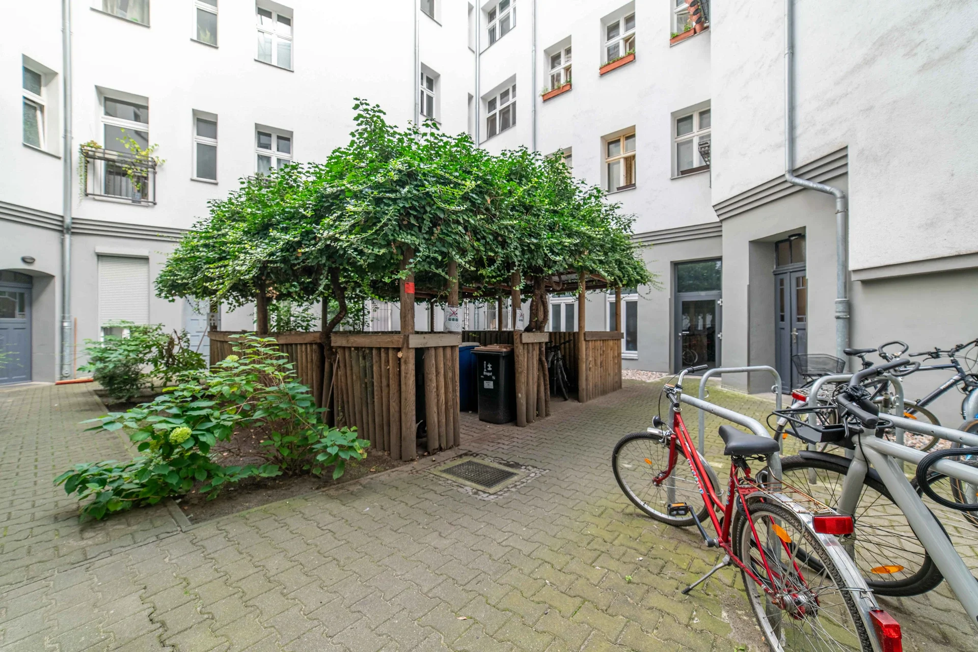 Wohnung Bernhard-Lichtenberg-Straße in Berlin