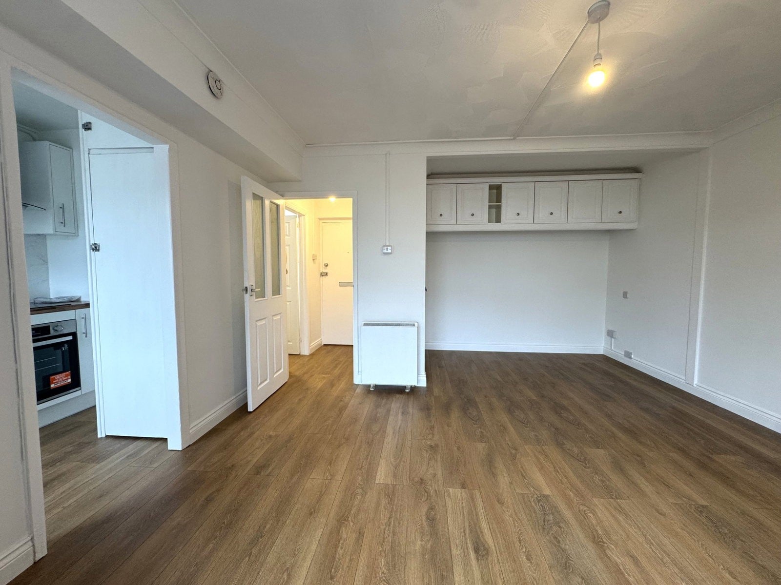 Flat Leeds Avenue in Eastbourne