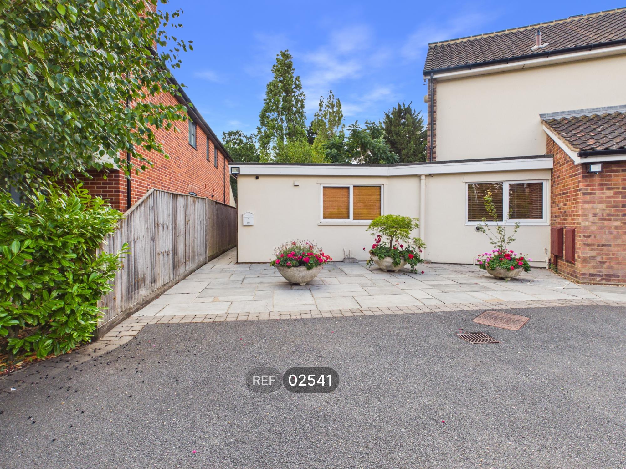 Flat Kingsfield Avenue in Ipswich