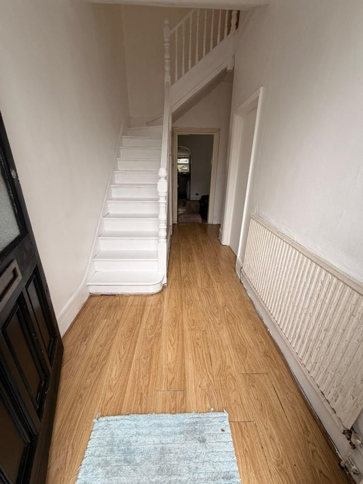 Room Verdant Lane in Greater London
