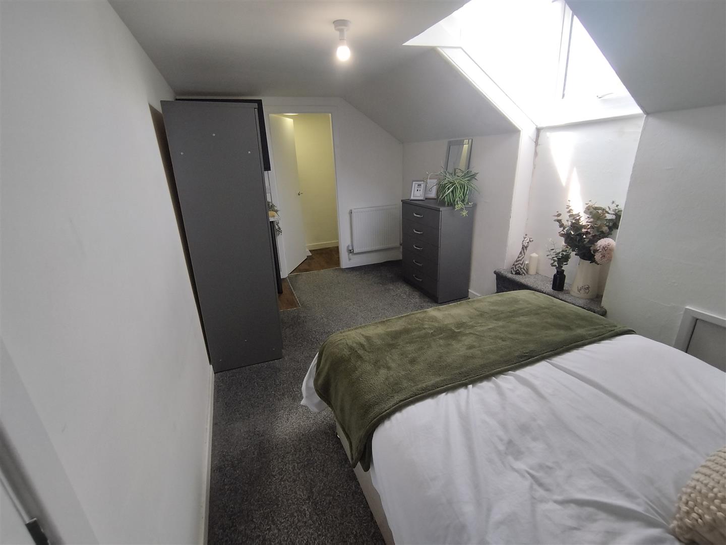 Room St John Street in Mansfield Woodhouse