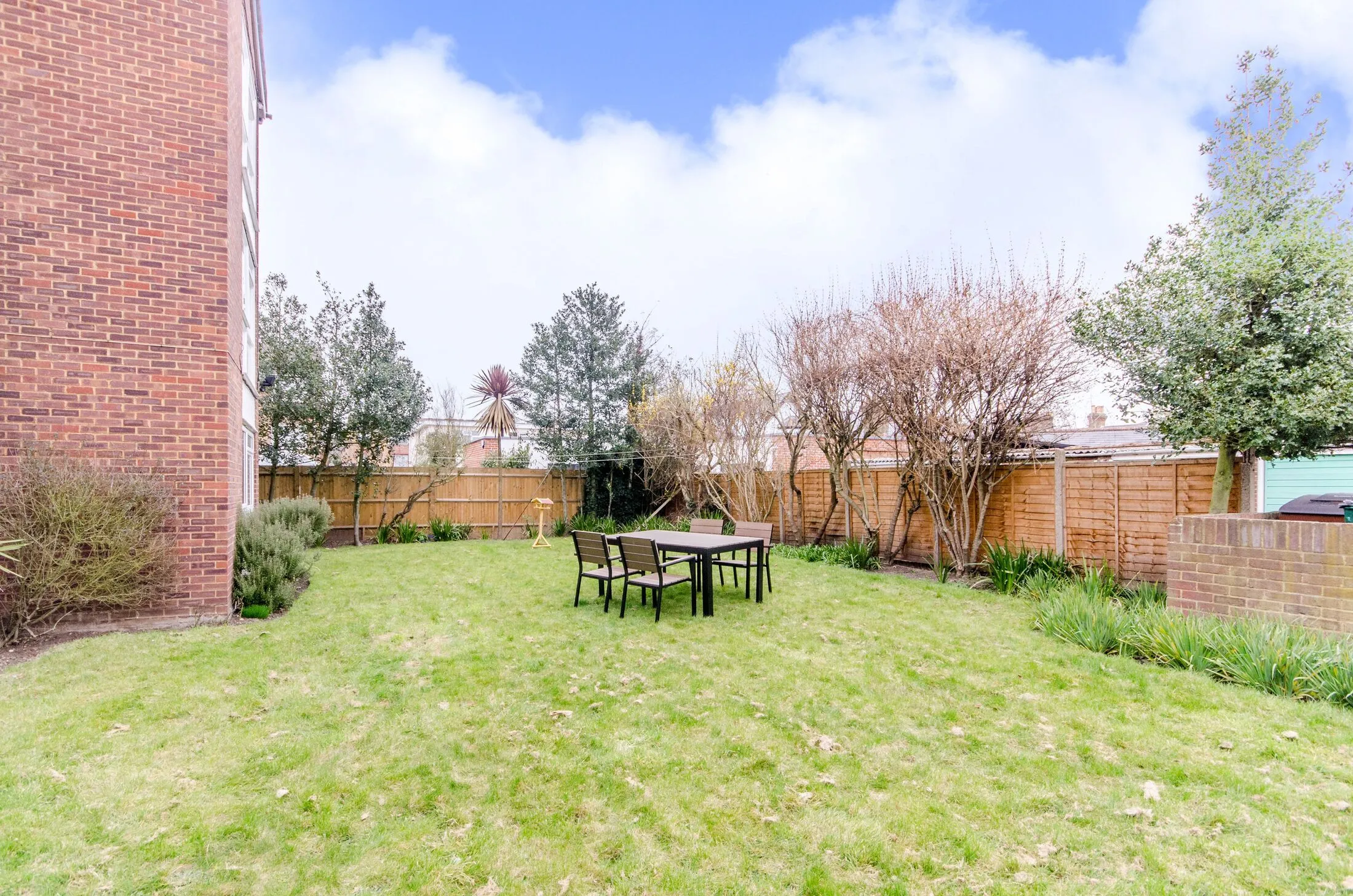Flat Southey Road in Greater London