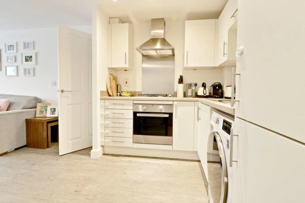 Flat Nightingale Gardens in Basingstoke and Deane