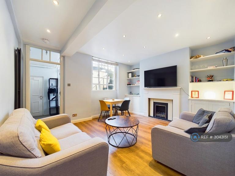 Flat Cumberland Street in City of Westminster