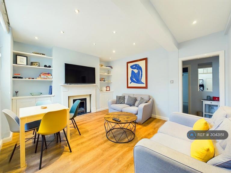 Flat Cumberland Street in City of Westminster