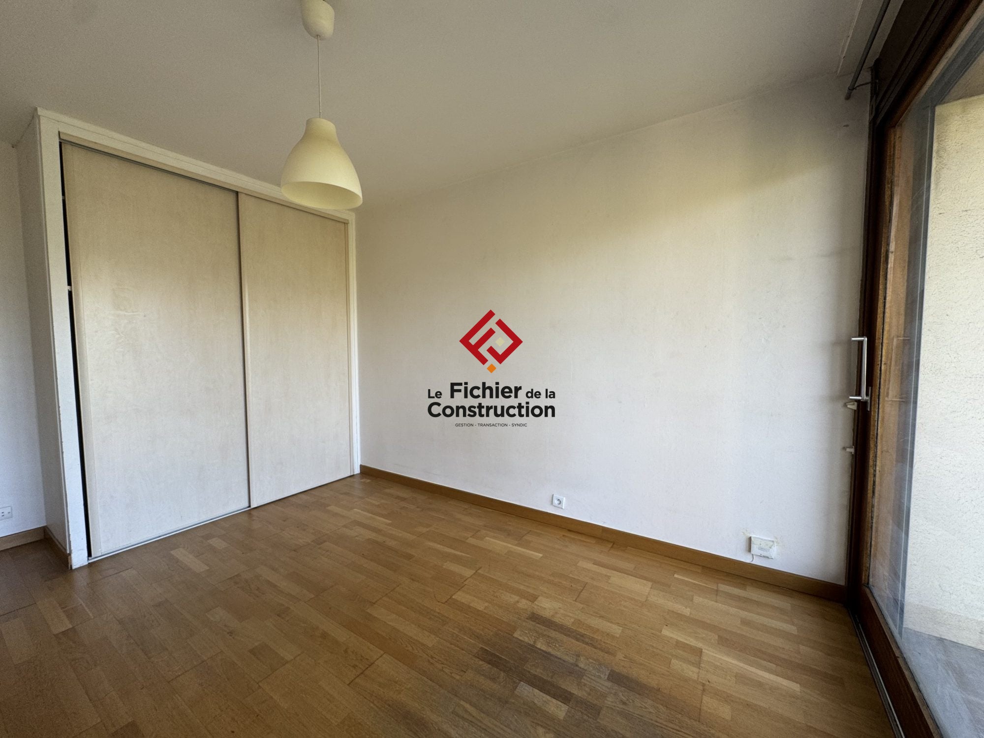 Flat Cours de la Libération et du Général de Gaulle in Grenoble