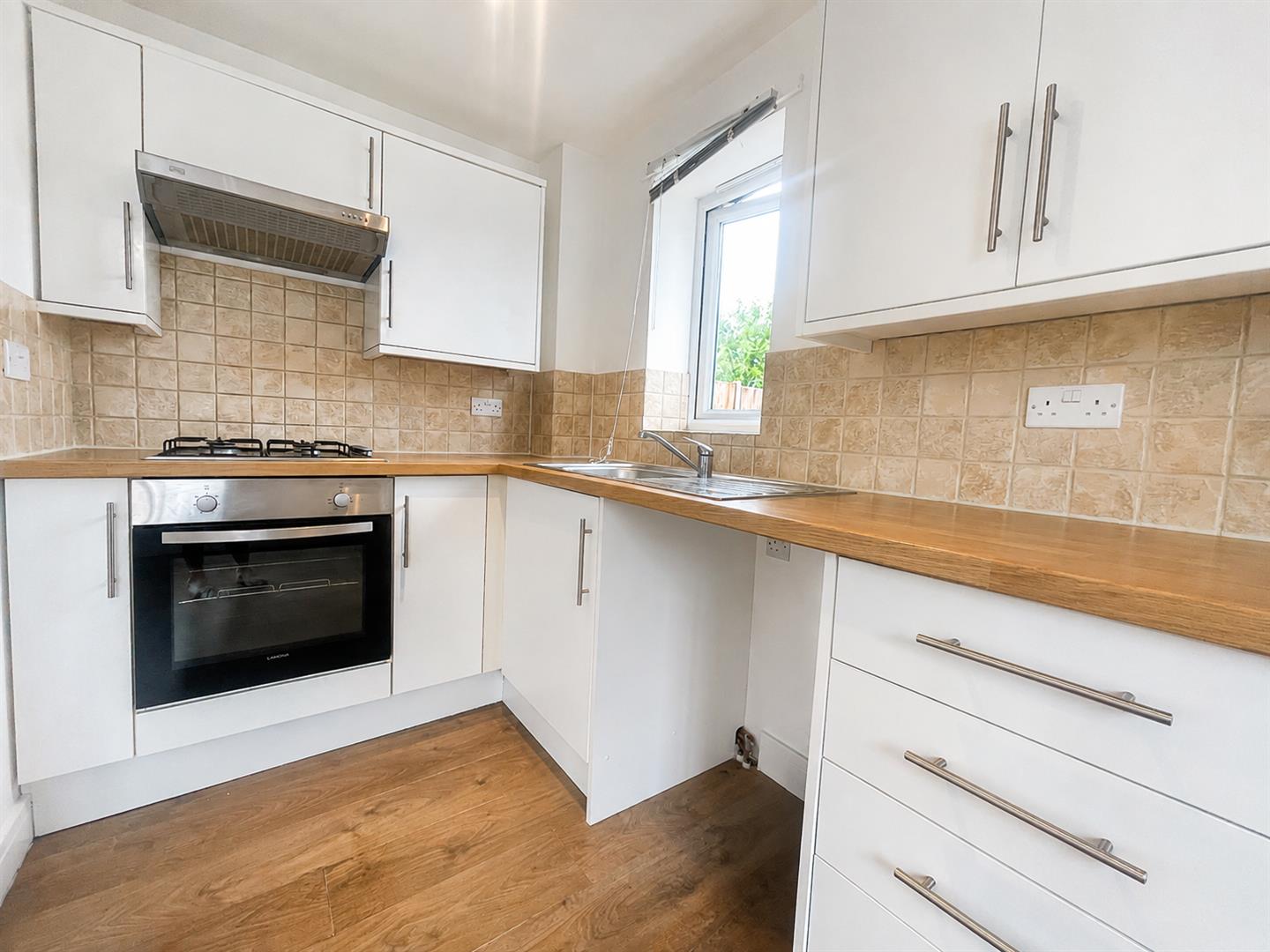Flat Webster Road in Rainham