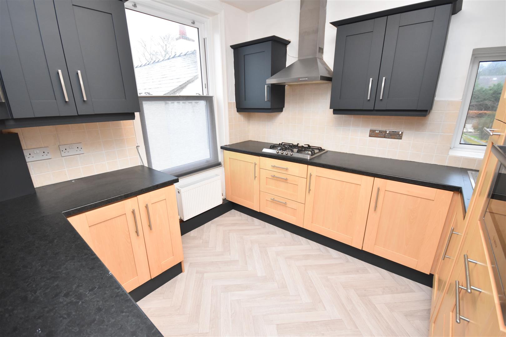 Flat Farr Hall Drive in Heswall
