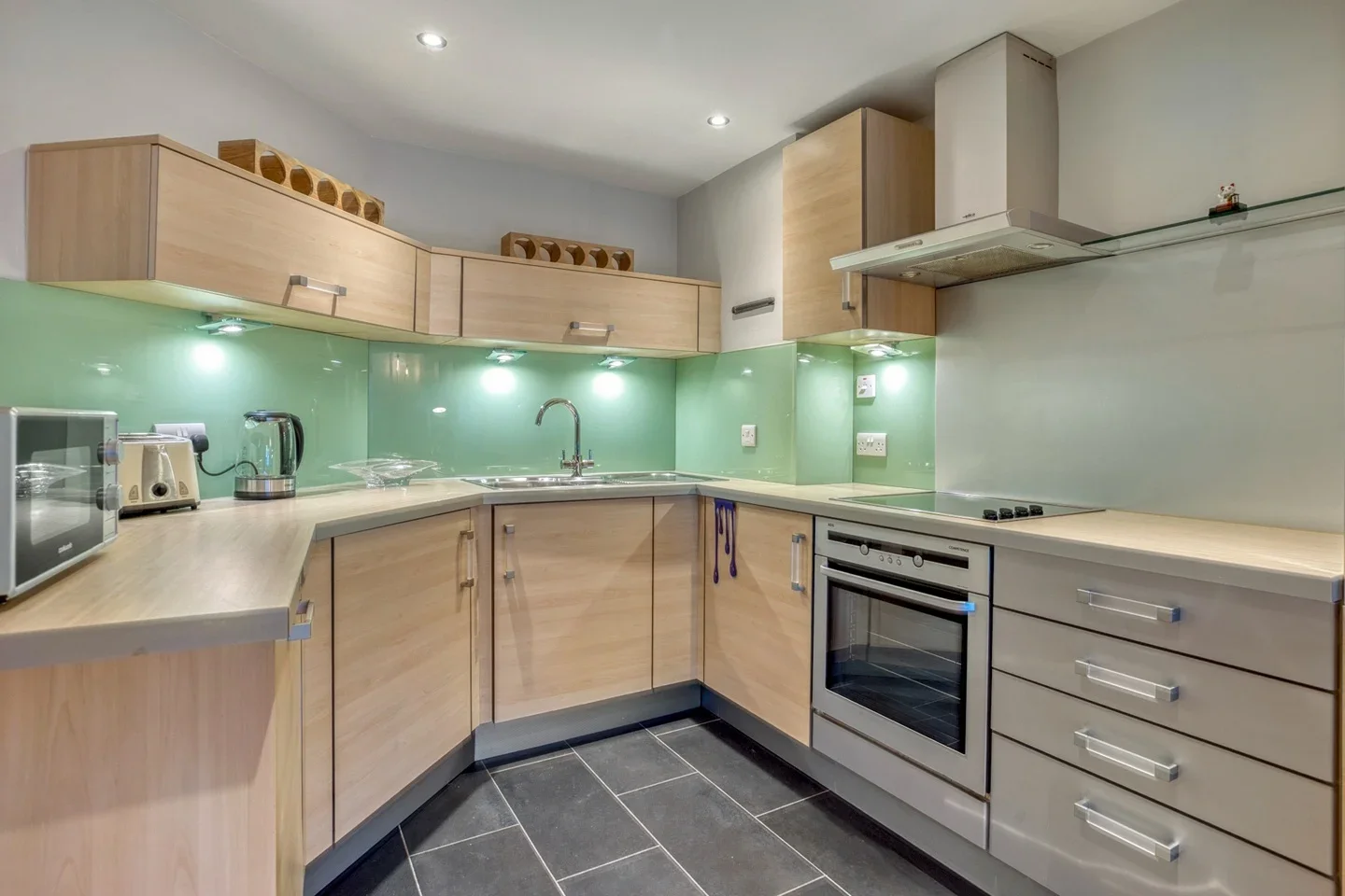 Flat Graham Street in Greater London