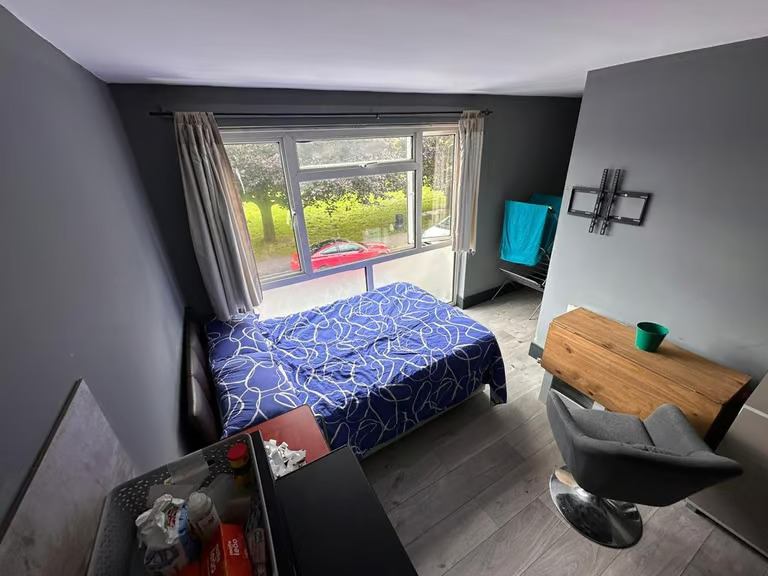 Flat Cherwell Close in Maidenhead