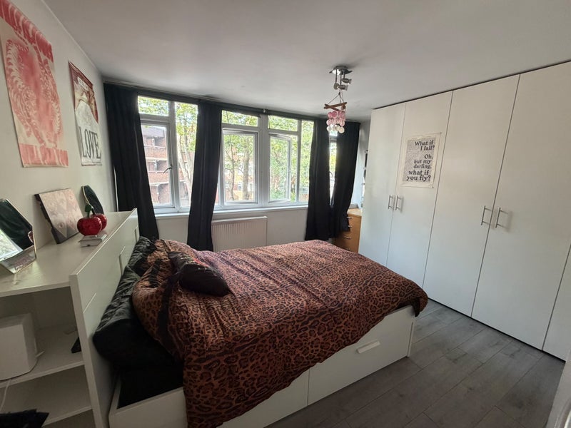 Room Carey Gardens in Greater London