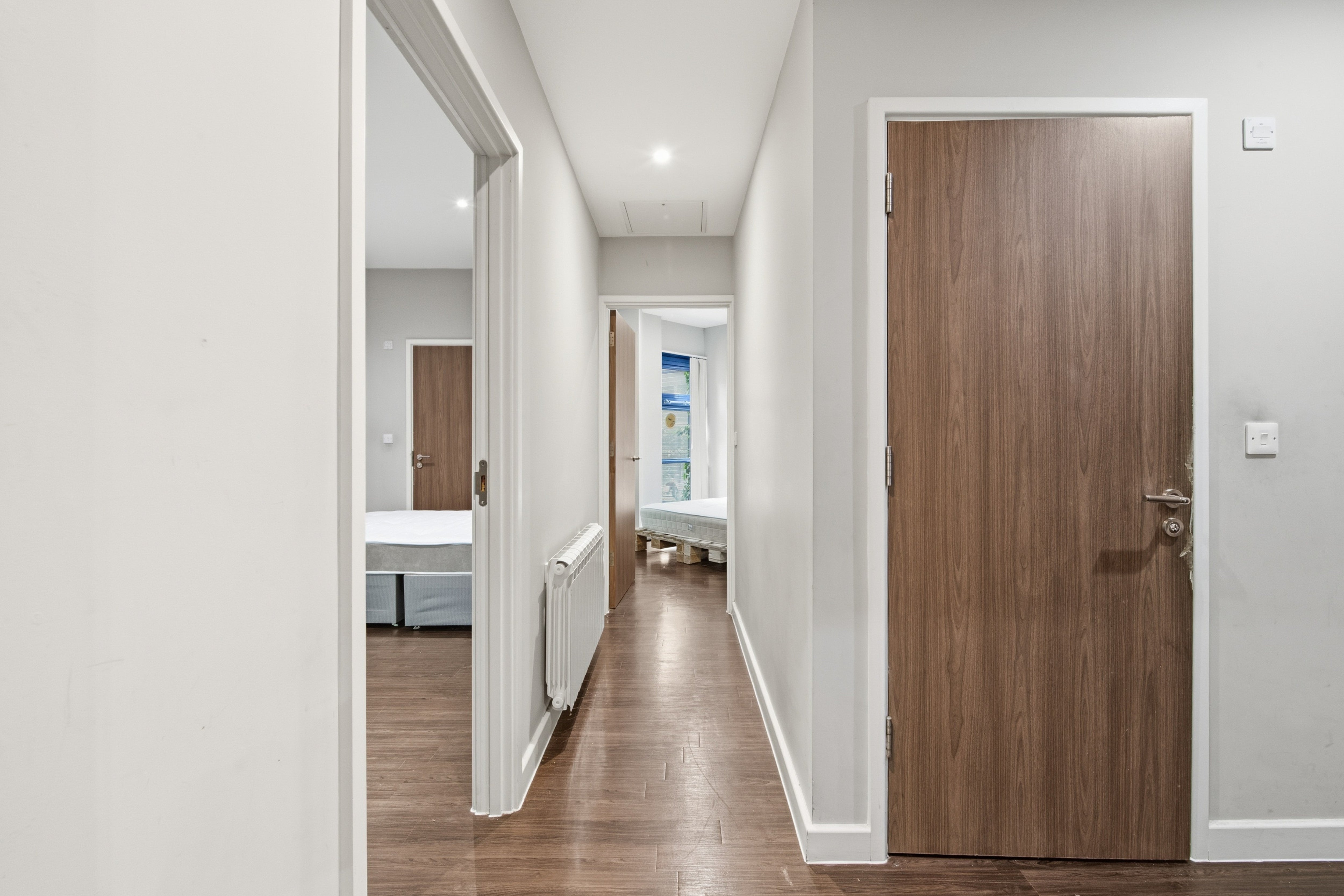 Flat Blyth Road in Greater London
