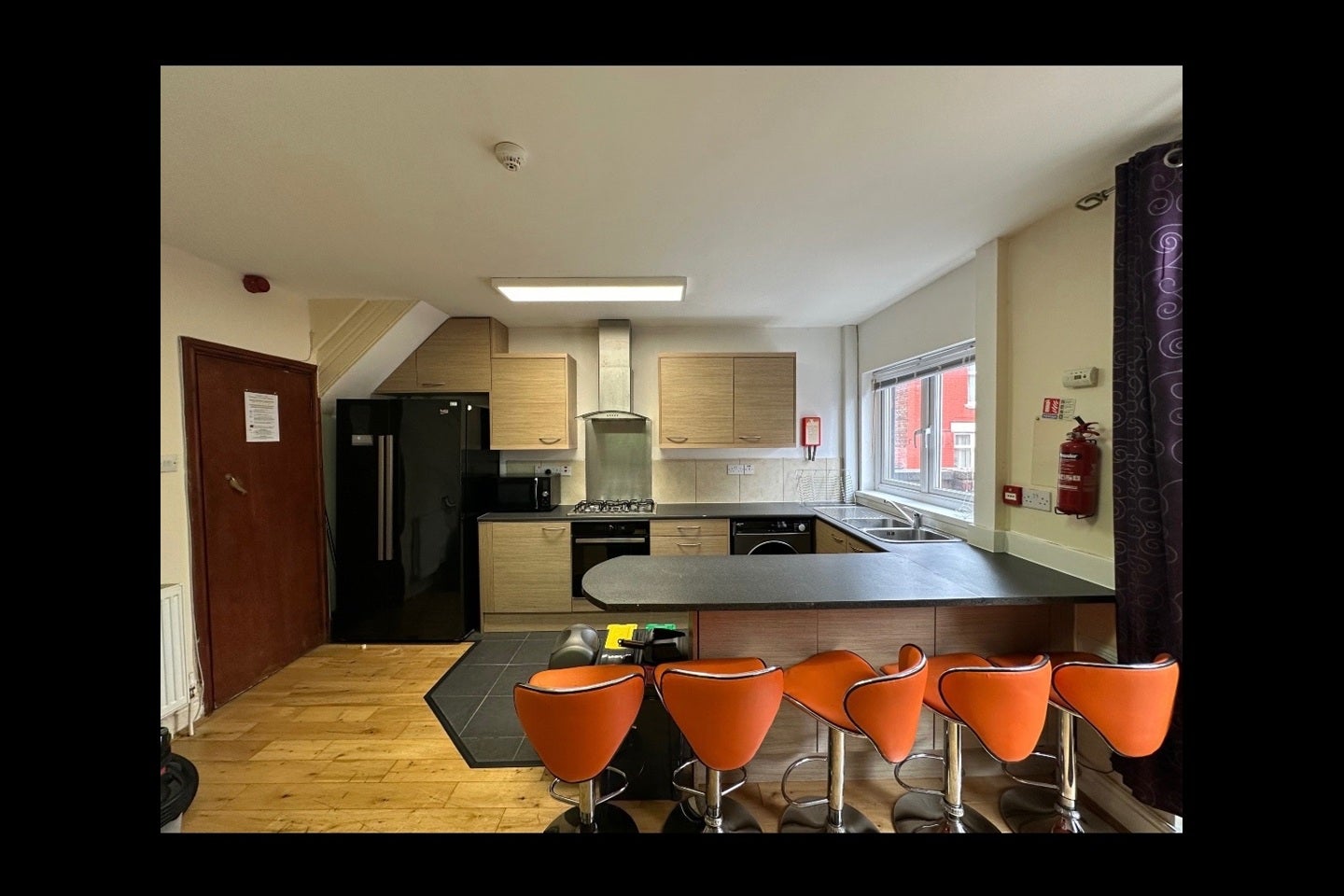 Room Hathersage Road in Manchester