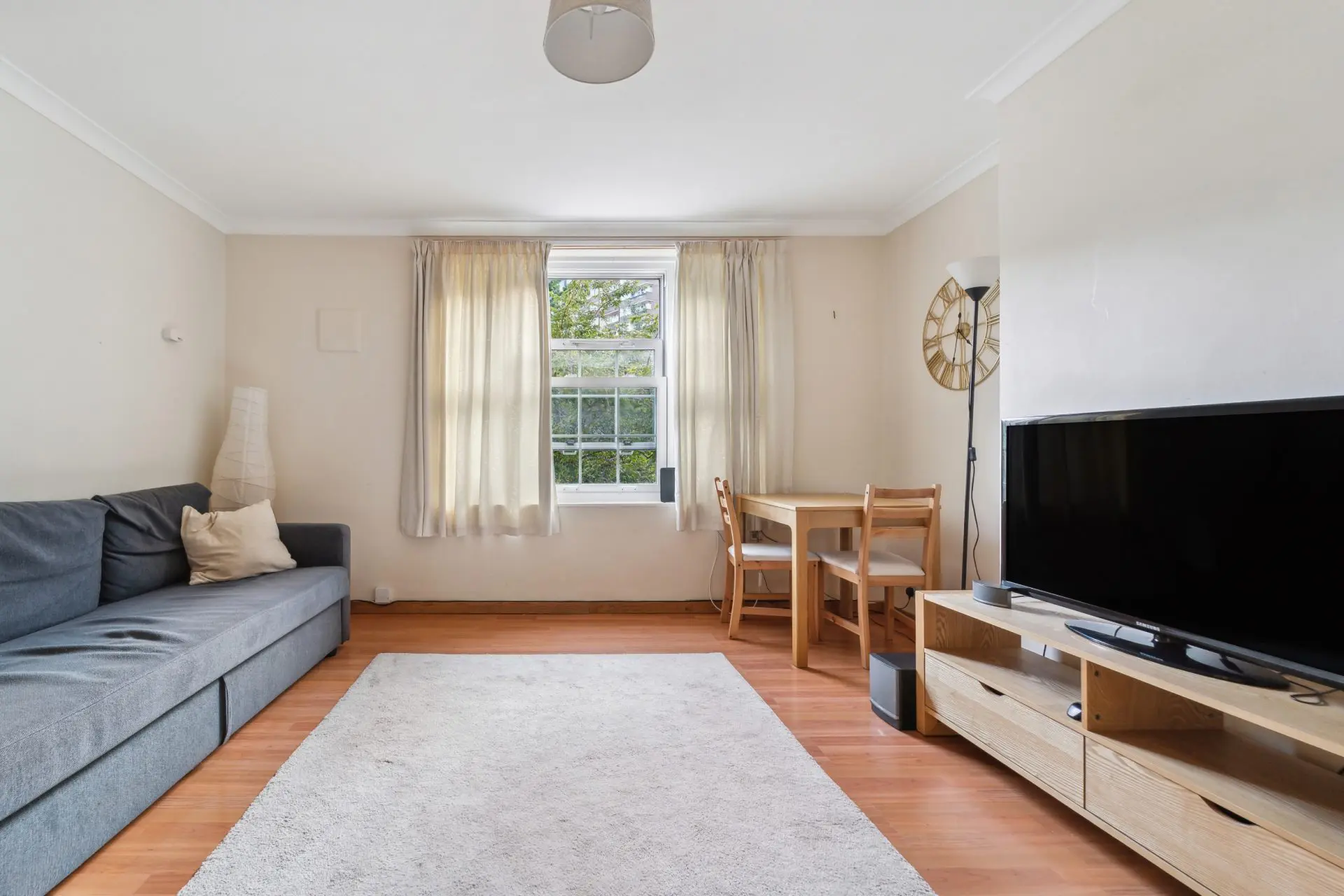 Flat Rockingham Street in Greater London