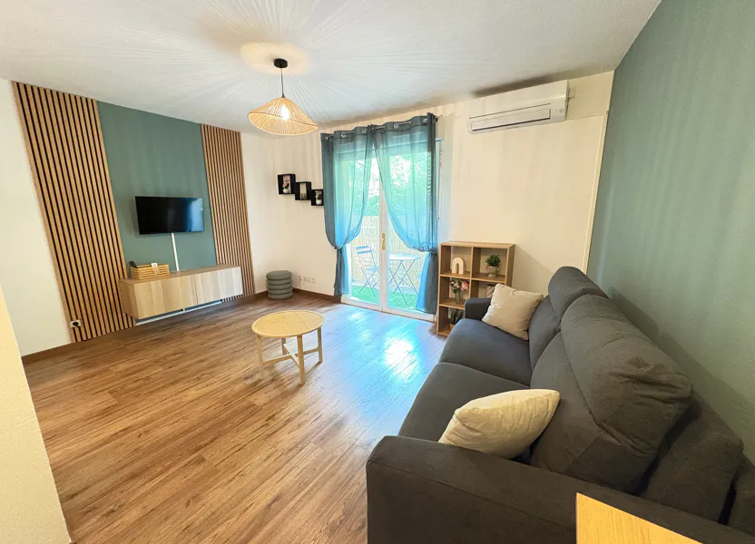 Room Avenue de la Bornala in Nice