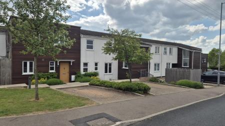 Flat Maidenbower Avenue in Dunstable