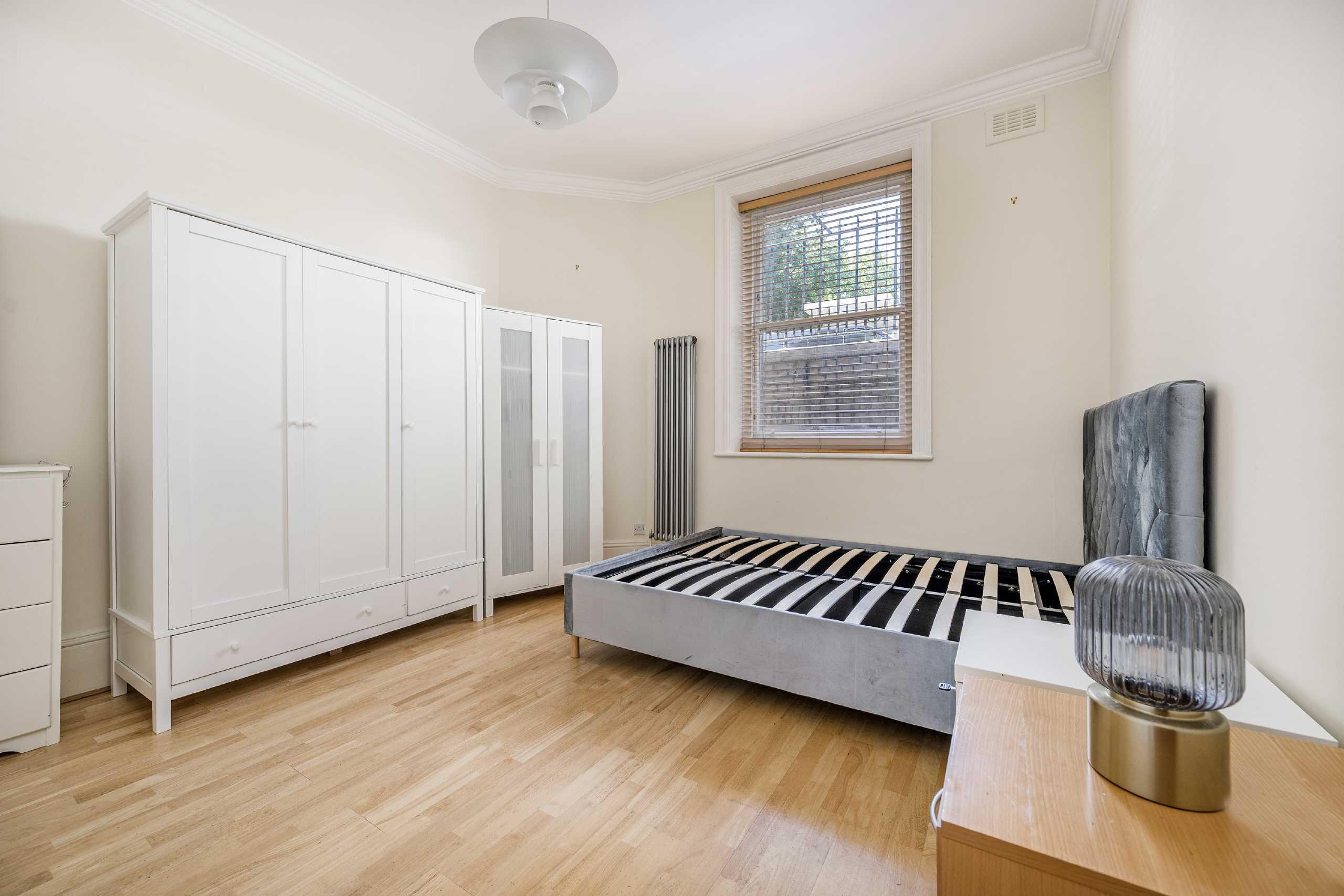 Flat Bingham Place in City of Westminster