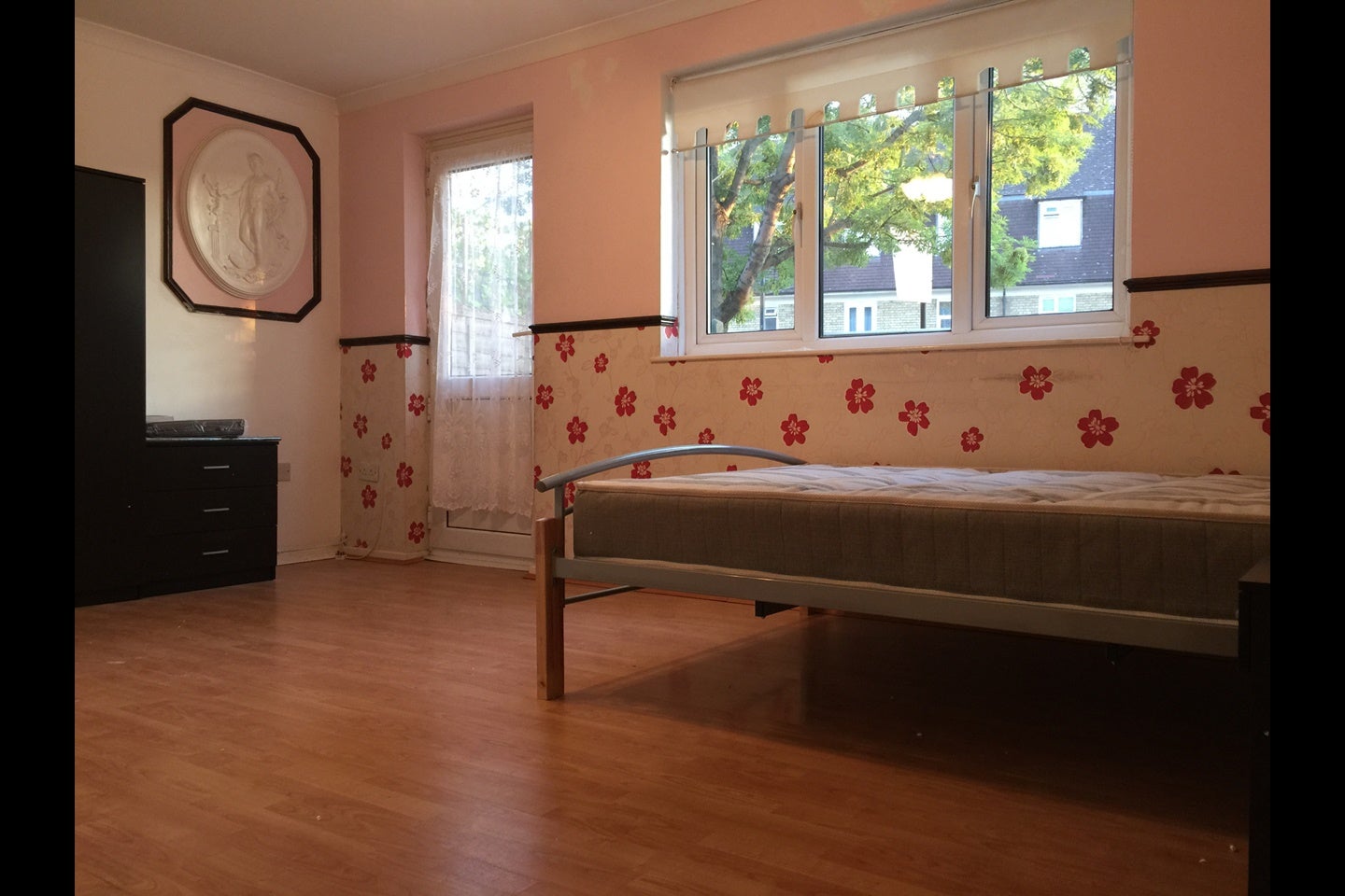 House Fortis Close in Greater London
