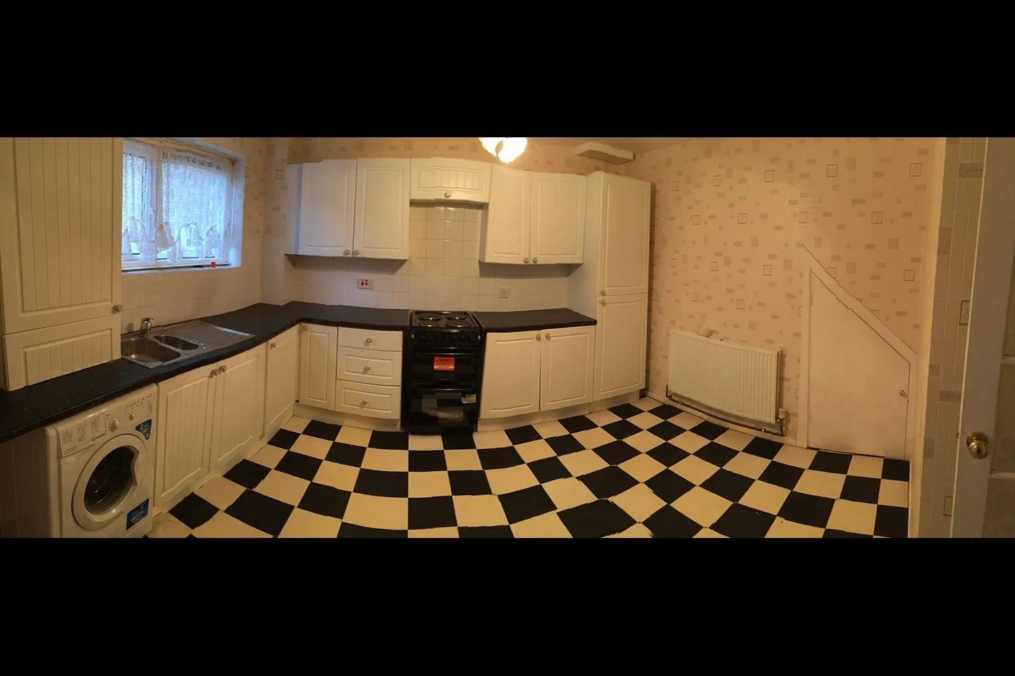 House Fortis Close in Greater London