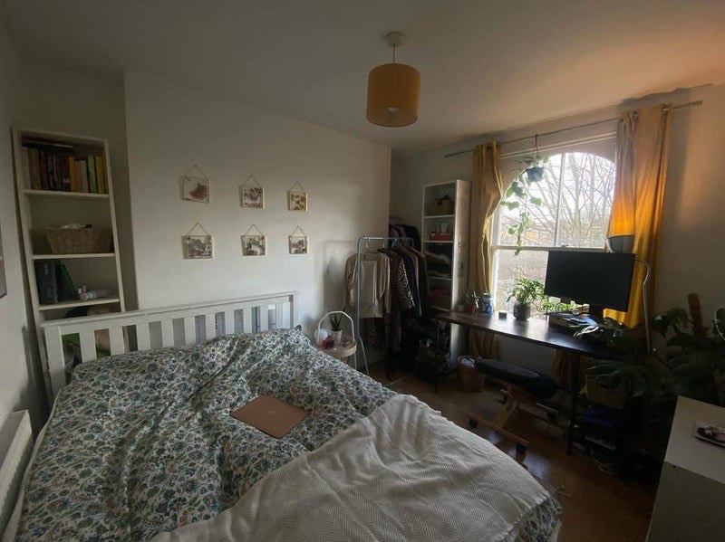 Room St. Paul's Road in Greater London